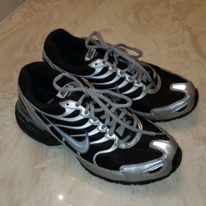 Nike Torch 4 sneakers